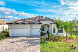 Del Webb Catalina is a 55+ active adult community in Lakewood Ranch, Florida. Learn more about this Southwest Florida retirement community, discover resort style amenities, see photos and get info on homes for sale.