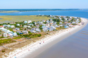 Harbor Island is a waterfront community on Harbor Island in South Carolina. See photos, discover amenities, and get info on homes for sale.