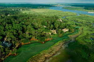 Long Cove Club is a gated waterfront golf community located on the southern end of South Carolina's Hilton Head Island. See photos, discover amenities, and get info on homes for sale.