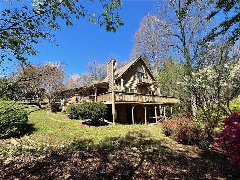 Return to the Crescent Communities on Lake Keowee Property Page